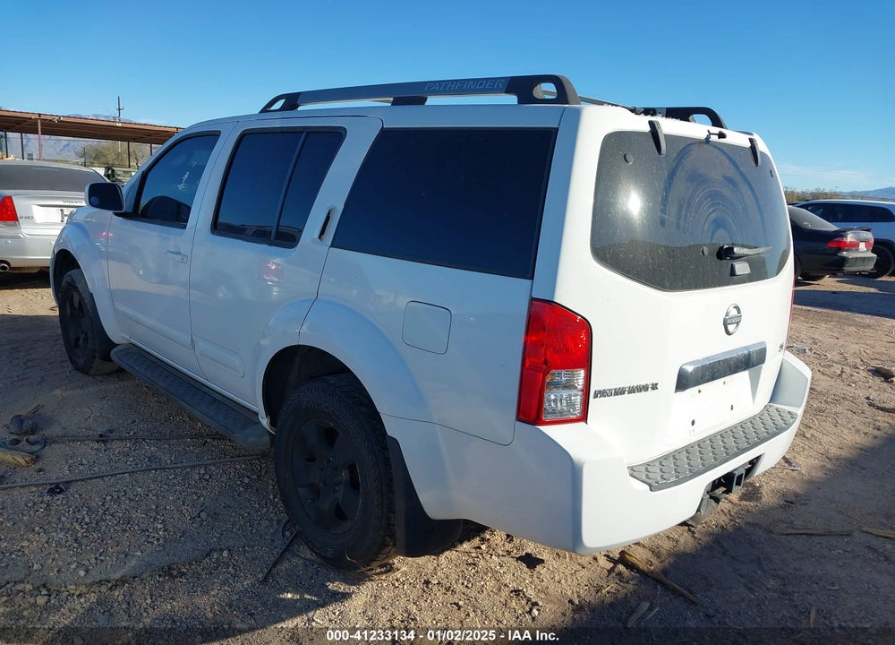 2005 NISSAN PATHFINDER SE VIN: 5N1AR18W75C711706