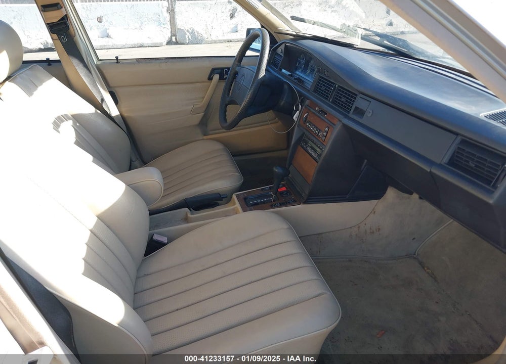 1989 MERCEDES-BENZ 190 E 2.6 VIN: WDBDA29D5KF611530