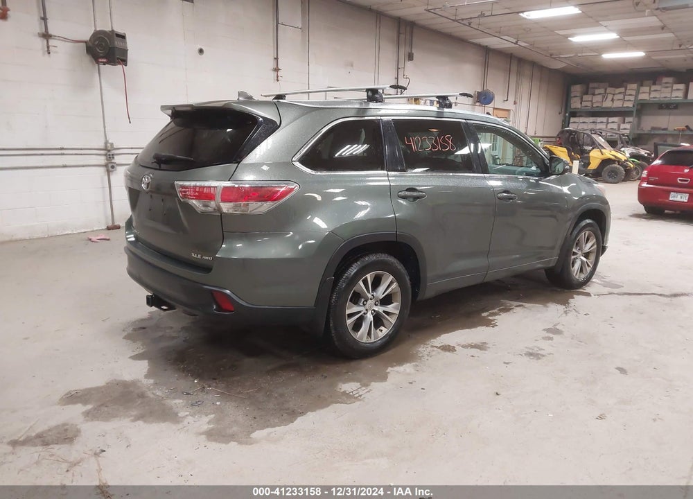 2015 TOYOTA HIGHLANDER XLE V6 VIN: 5TDJKRFH1FS126003