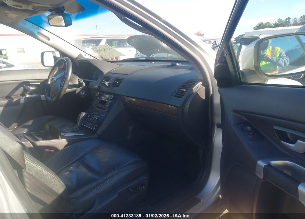 2010 VOLVO XC90 3.2 VIN: YV4982CY4A1562182