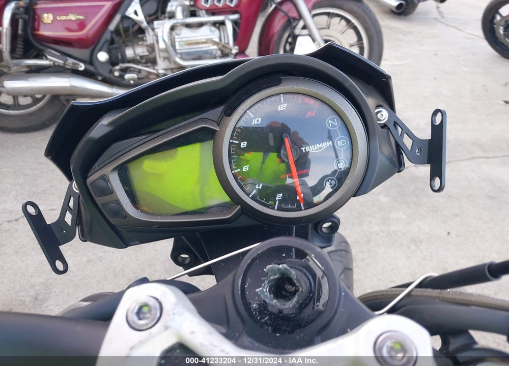 2021 TRIUMPH MOTORCYCLE STREET TRIPLE R (LRH) VIN: SMTA544D9MTAC9799