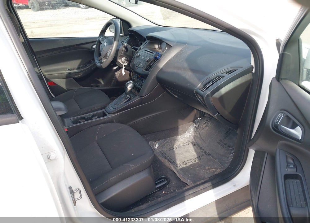 2016 FORD FOCUS VIN: 1FADP3FE9GL371660