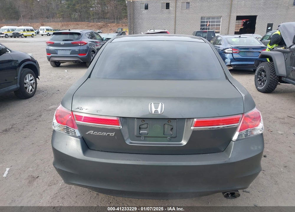 2011 HONDA ACCORD 2.4 LX-P VIN: 1HGCP2F43BA050369