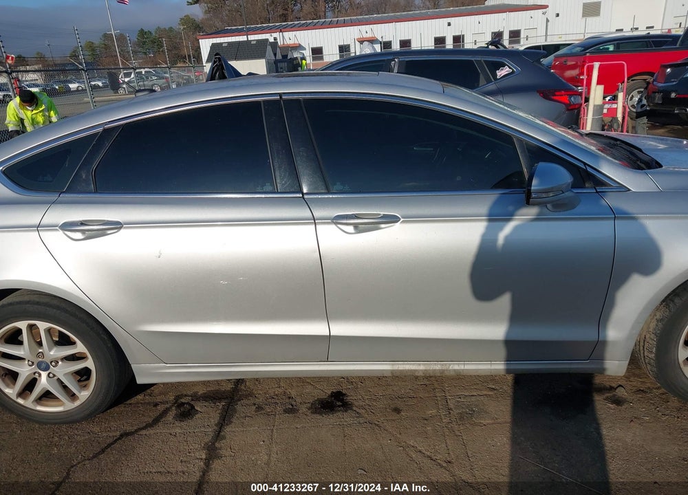 2016 FORD FUSION SE VIN: 1FA6P0HD2G5132130