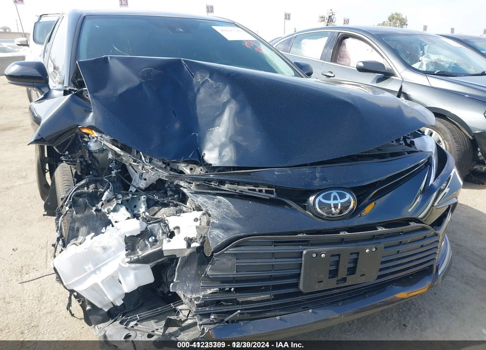 2024 TOYOTA CAMRY LE VIN: 4T1C11AK8RU877093