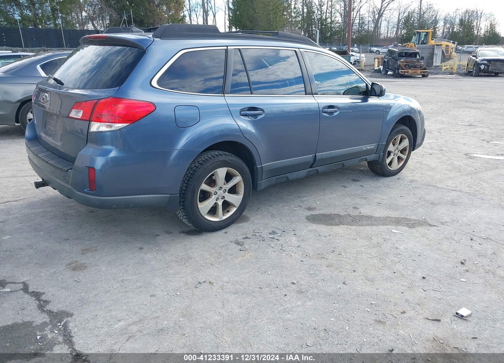 2014 SUBARU OUTBACK 2.5I PREMIUM VIN: 4S4BRBCC2E3209824