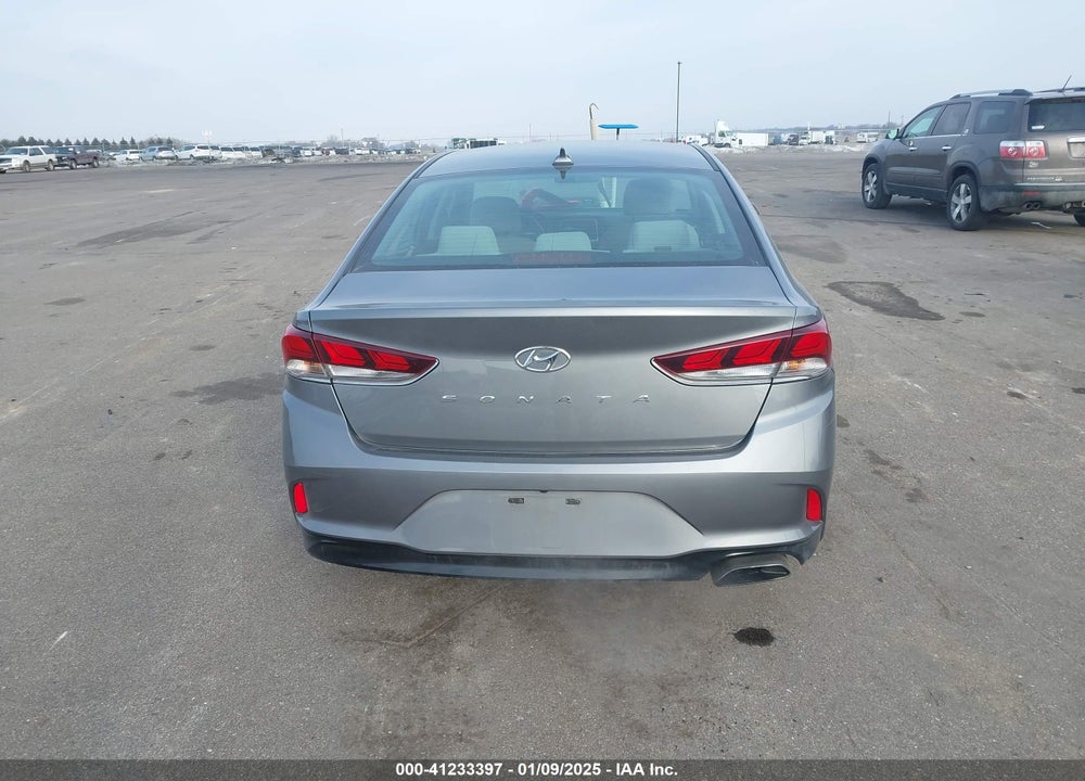 2018 HYUNDAI SONATA VIN: 5NPE24AFXJH623074