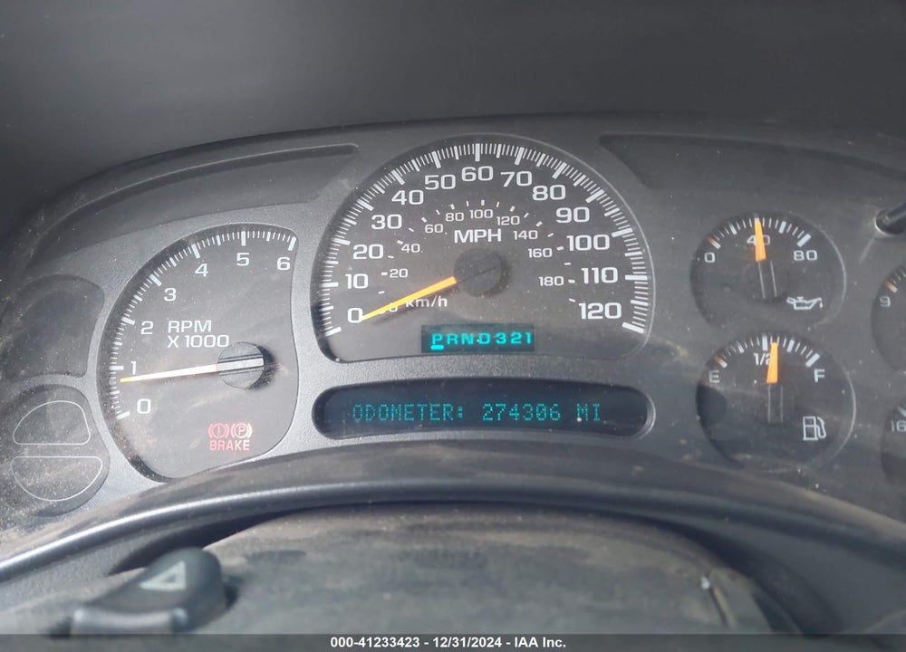 2004 CHEVROLET SILVERADO 1500 LS VIN: 2GCEC19V041145194