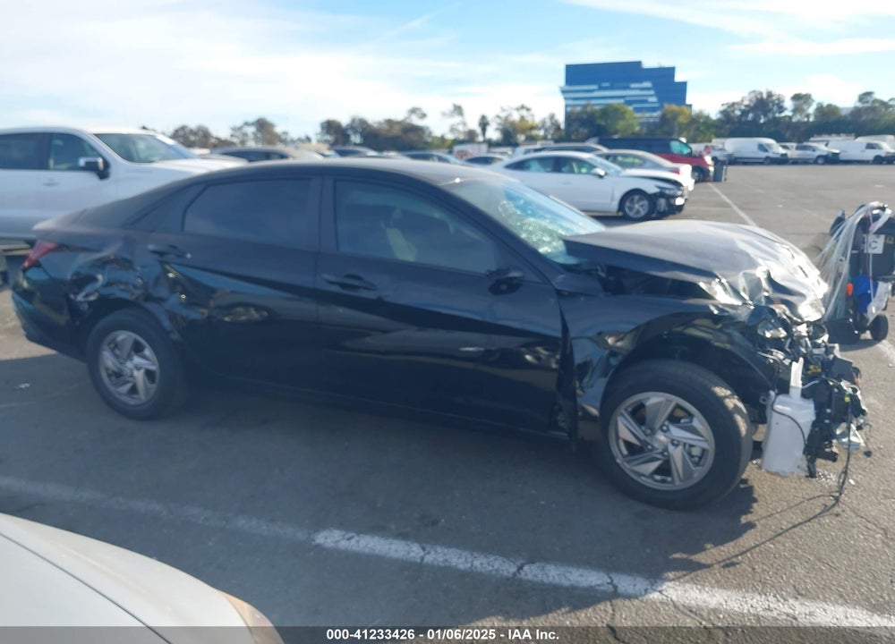 2024 HYUNDAI ELANTRA SE VIN: KMHLL4DG8RU842573