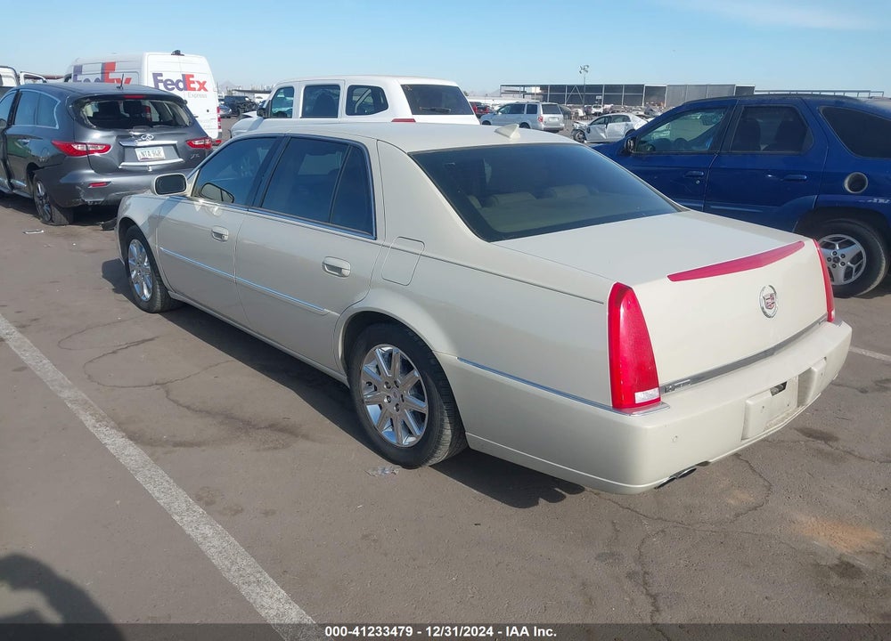 2011 CADILLAC DTS PREMIUM COLLECTION VIN: 1G6KH5E65BU131774