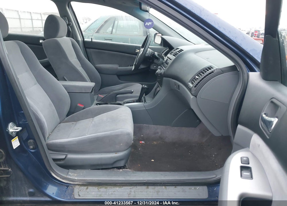 2003 HONDA ACCORD 2.4 EX VIN: JHMCM56633C043789