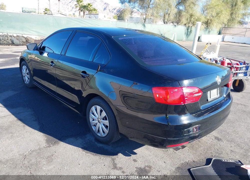 2013 VOLKSWAGEN JETTA 2.0L S VIN: 3VW2K7AJ6DM275889