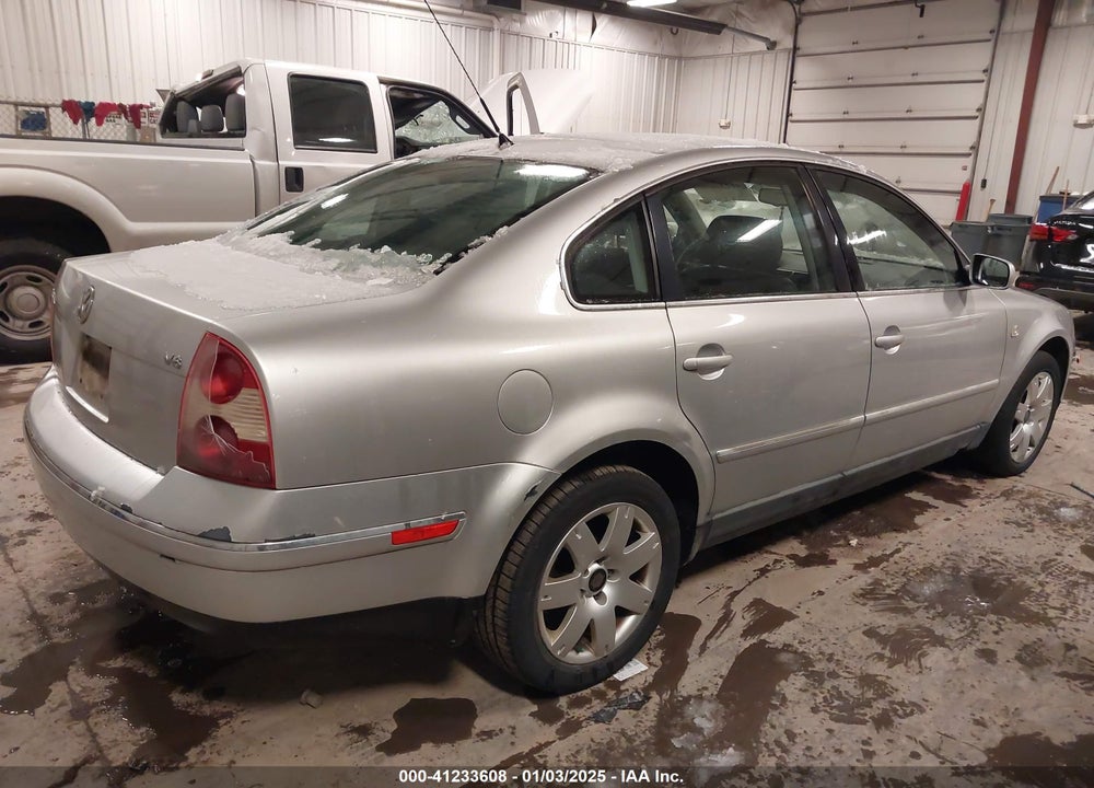 2003 VOLKSWAGEN PASSAT GLX VIN: WVWRH63B63P206208