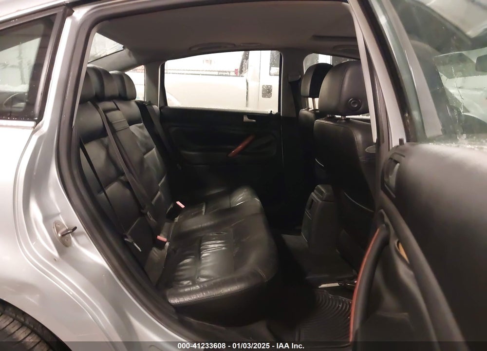 2003 VOLKSWAGEN PASSAT GLX VIN: WVWRH63B63P206208