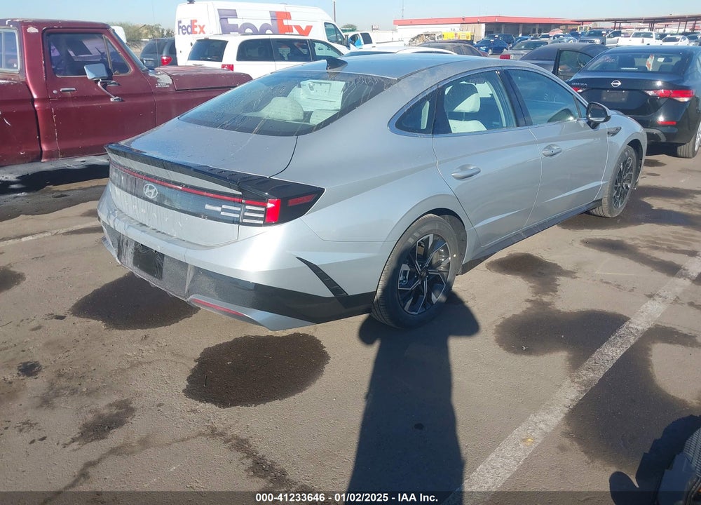2025 HYUNDAI SONATA SEL VIN: KMHL64JA2SA454074