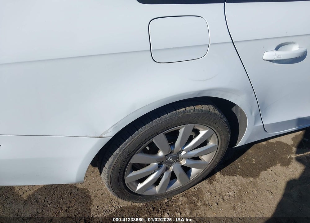 2014 AUDI A4 VIN: WAUAFAFL0EN004342