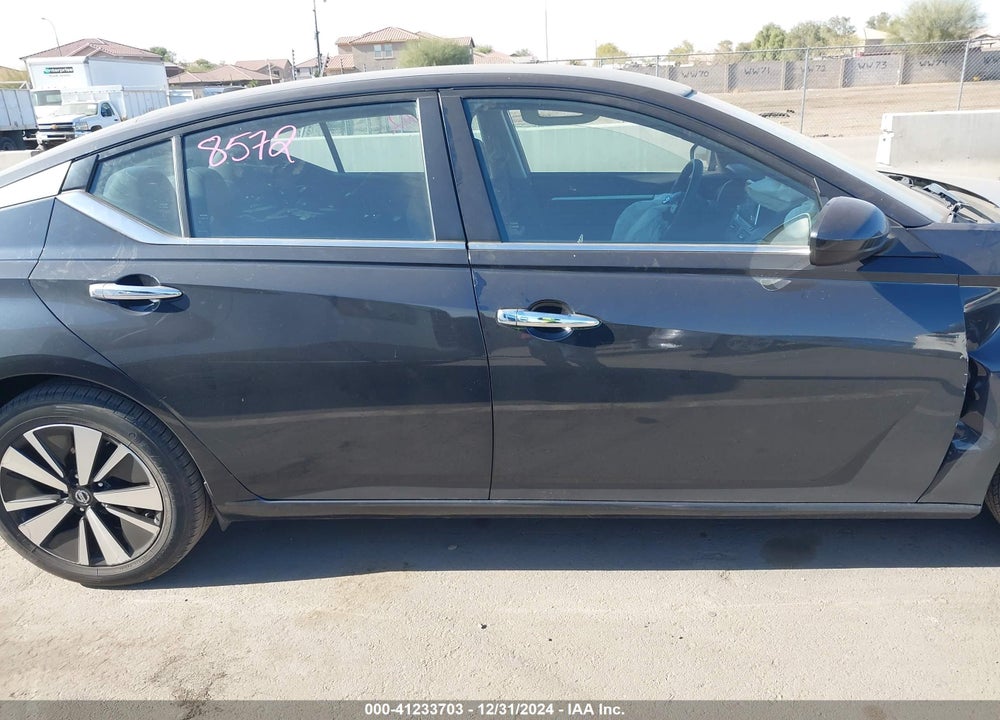 2022 NISSAN ALTIMA SV FWD VIN: 1N4BL4DV8NN365006