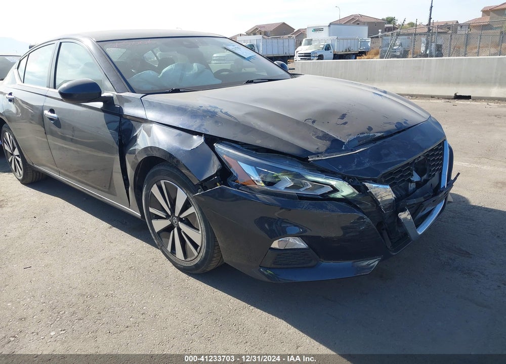 2022 NISSAN ALTIMA SV FWD VIN: 1N4BL4DV8NN365006
