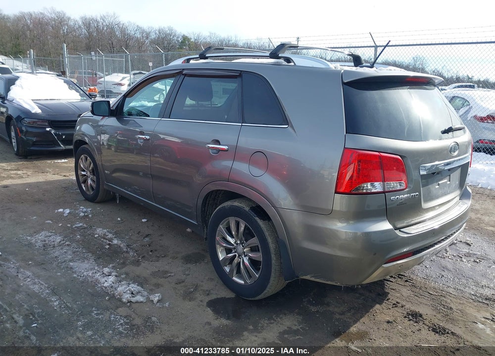 2013 KIA SORENTO SX V6 VIN: 5XYKWDA27DG398371