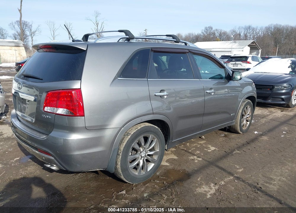 2013 KIA SORENTO SX V6 VIN: 5XYKWDA27DG398371