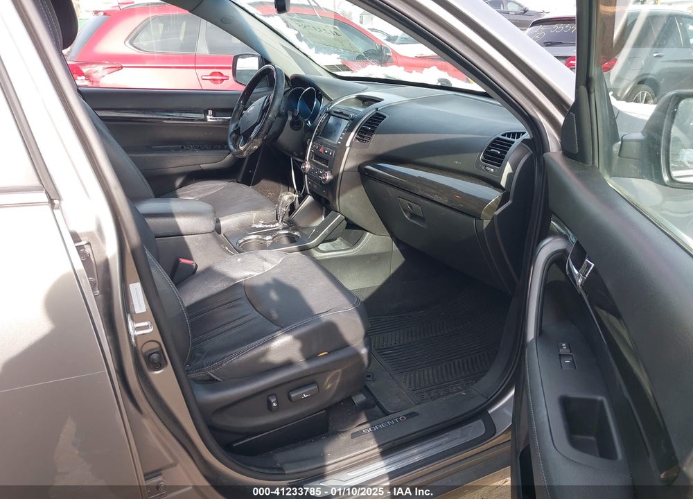 2013 KIA SORENTO SX V6 VIN: 5XYKWDA27DG398371