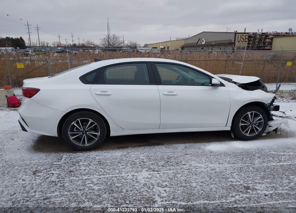 2022 KIA FORTE VIN: 3KPF24AD4NE476232