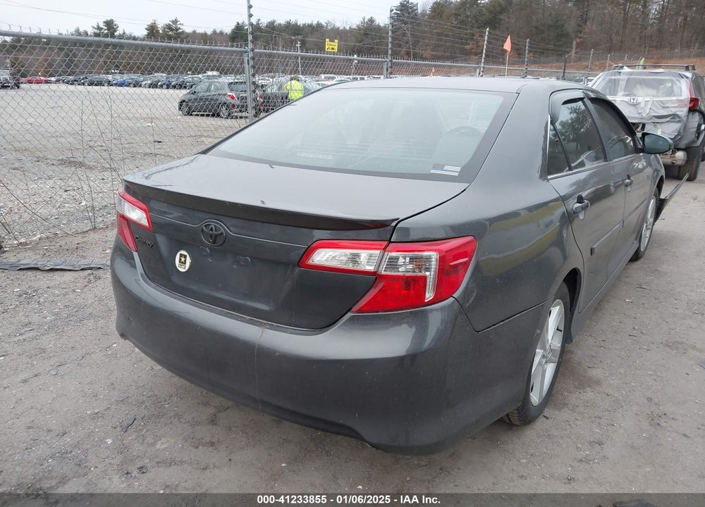 2013 TOYOTA CAMRY SE VIN: 4T1BF1FKXDU287105