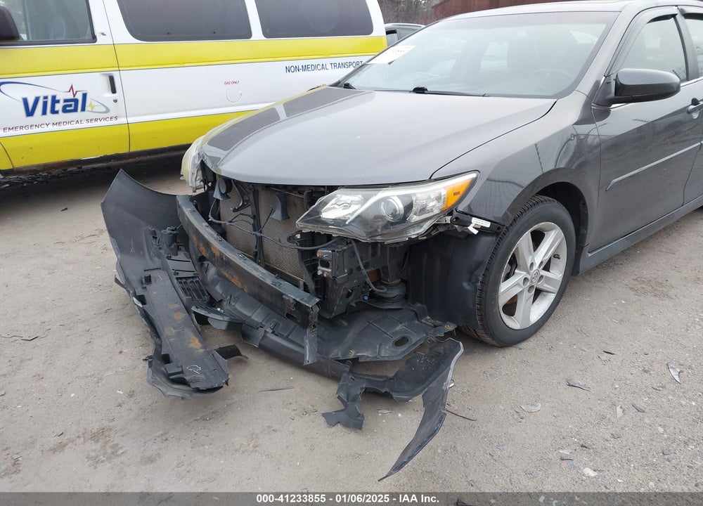 2013 TOYOTA CAMRY SE VIN: 4T1BF1FKXDU287105