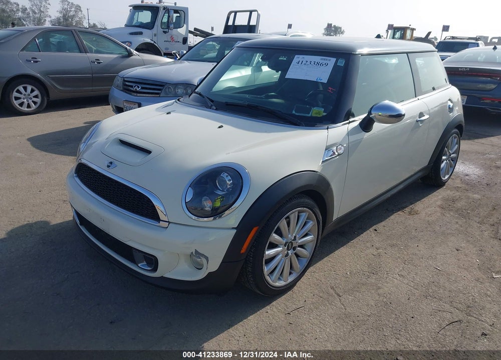 2013 MINI HARDTOP COOPER S VIN: WMWSV3C59DT391671