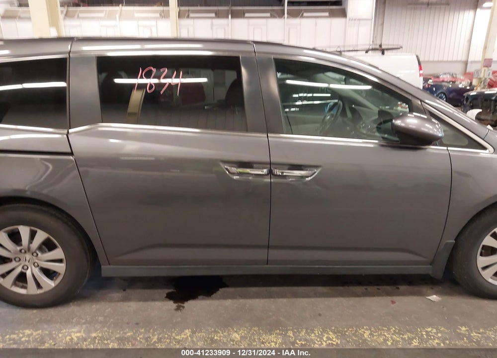 2016 HONDA ODYSSEY SE VIN: 5FNRL5H35GB161563