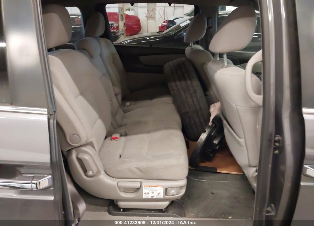 2016 HONDA ODYSSEY SE VIN: 5FNRL5H35GB161563