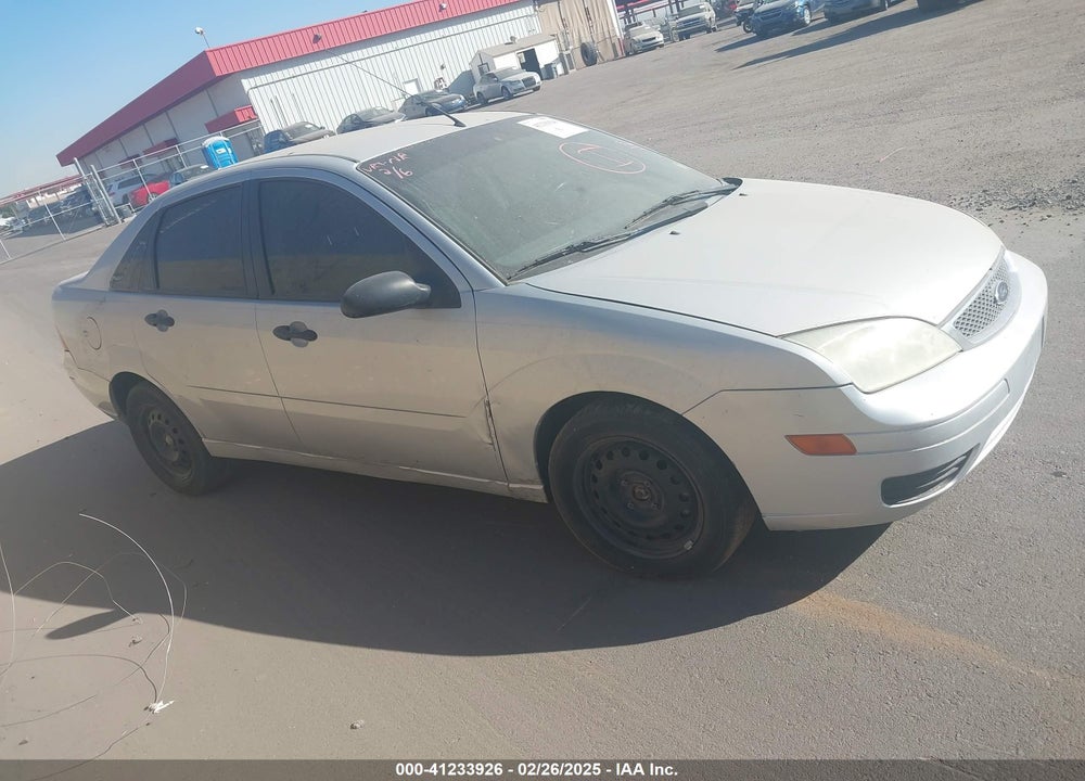 2005 FORD FOCUS ZX4 VIN: 1FAHP34N85W138367