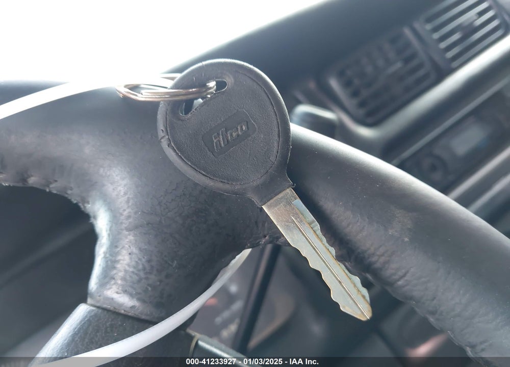 2001 DODGE RAM 1500 ST VIN: 3B7HF13Z01G721000