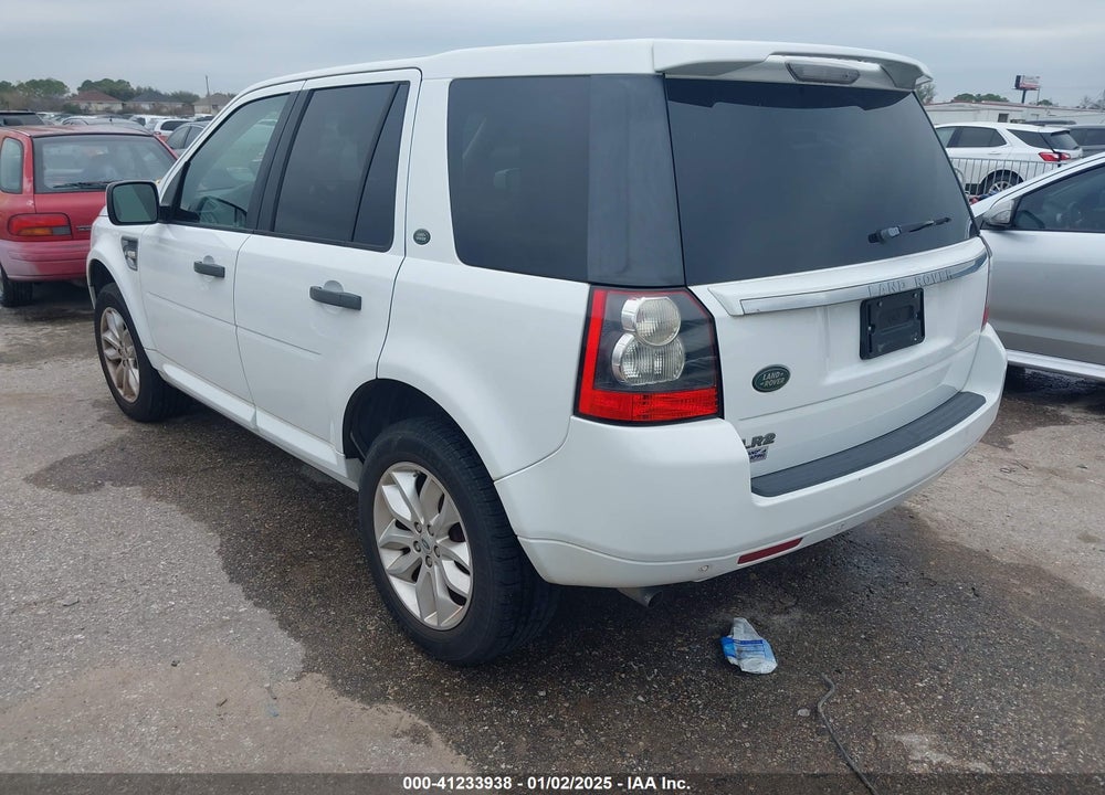 2011 LAND ROVER LR2 VIN: SALFR2BN3BH268574