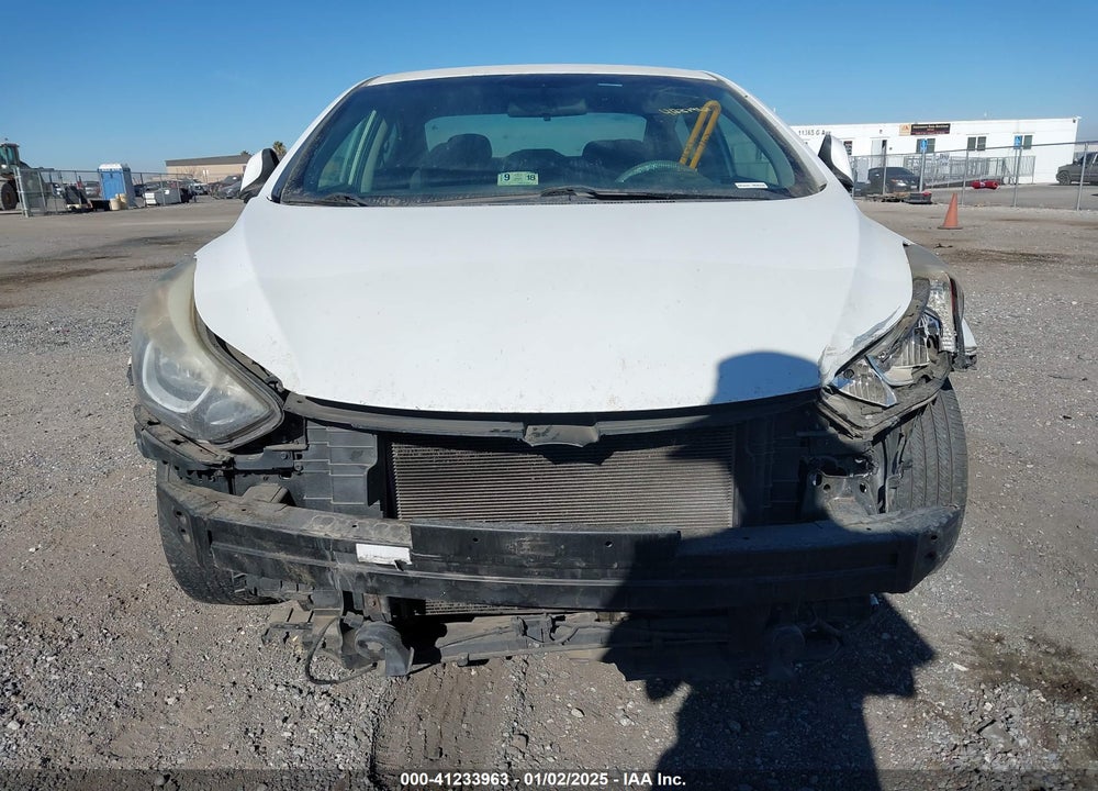 2014 HYUNDAI ELANTRA VIN: 5NPDH4AEXEH521863