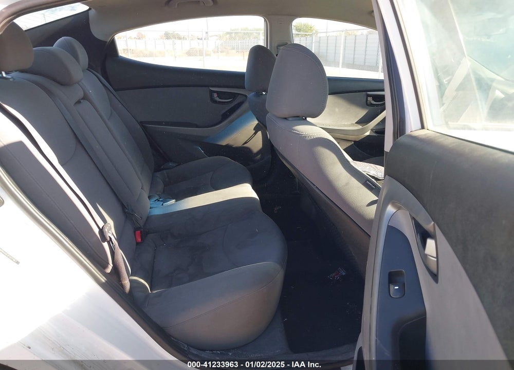 2014 HYUNDAI ELANTRA VIN: 5NPDH4AEXEH521863