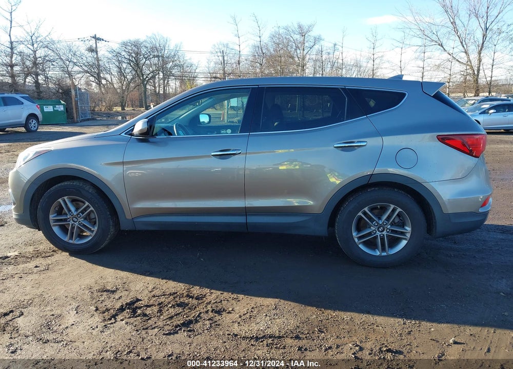 2017 HYUNDAI SANTA FE SPORT 2.4L VIN: 5XYZTDLB9HG438671