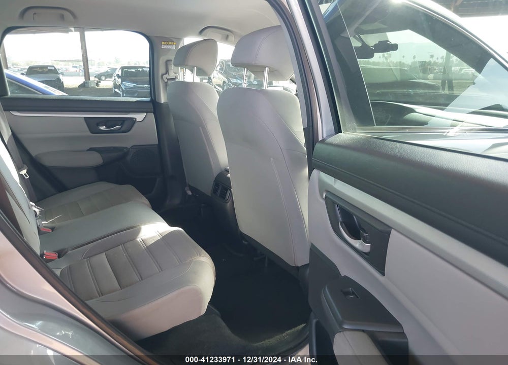2017 HONDA CR-V LX VIN: 7FARW5H36HE009675