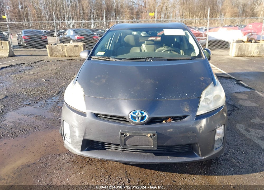 2011 TOYOTA PRIUS TWO VIN: JTDKN3DU8B1374779