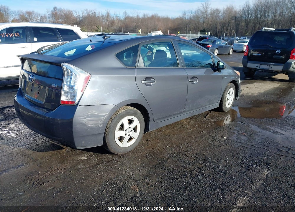 2011 TOYOTA PRIUS TWO VIN: JTDKN3DU8B1374779