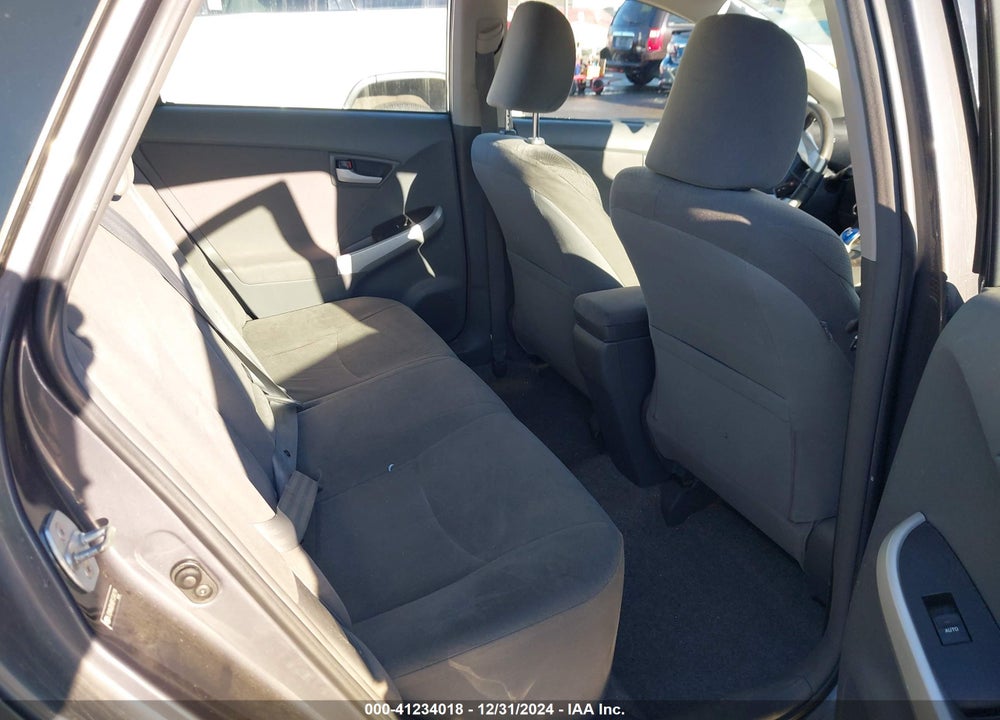 2011 TOYOTA PRIUS TWO VIN: JTDKN3DU8B1374779