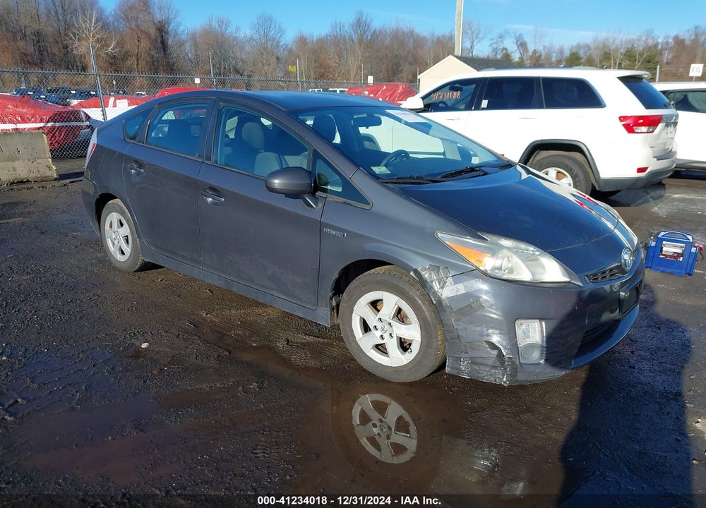2011 TOYOTA PRIUS TWO VIN: JTDKN3DU8B1374779