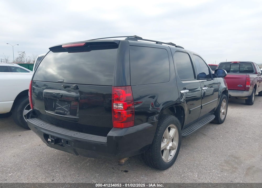 2008 CHEVROLET TAHOE LTZ VIN: 1GNFC13018R151706