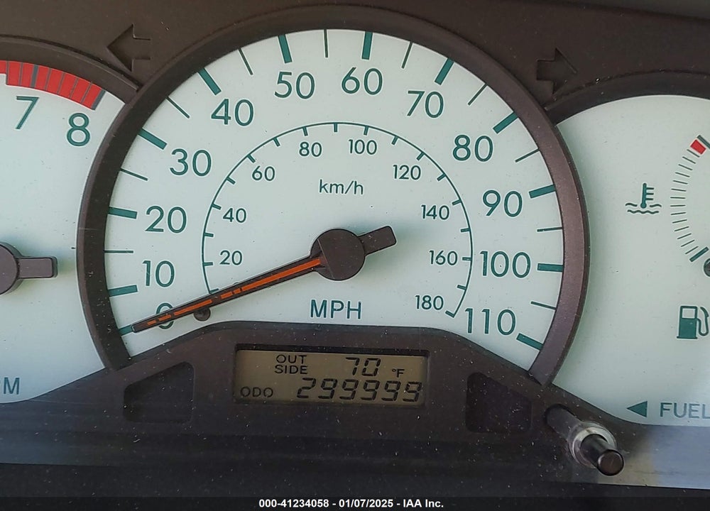 2004 TOYOTA COROLLA LE VIN: JTDBR32E942025174