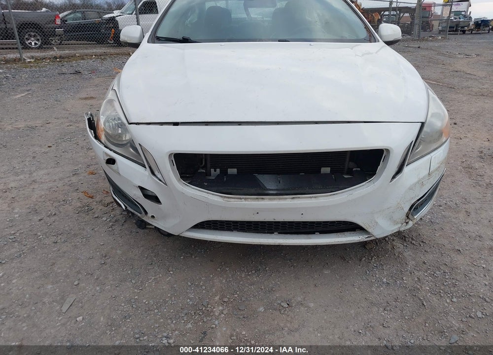 2012 VOLVO S60 T5 VIN: YV1622FSXC2081309