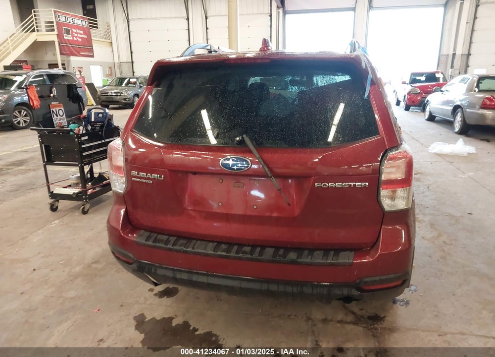 2018 SUBARU FORESTER VIN: JF2SJADC5JH601358