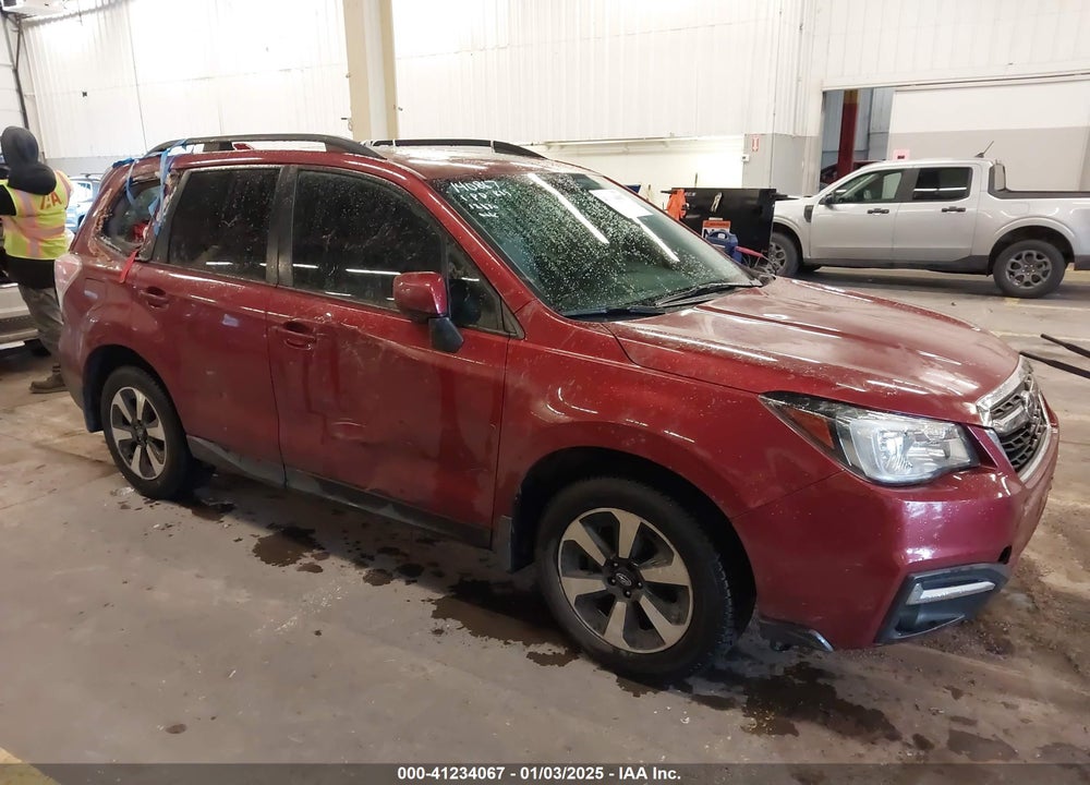 2018 SUBARU FORESTER VIN: JF2SJADC5JH601358