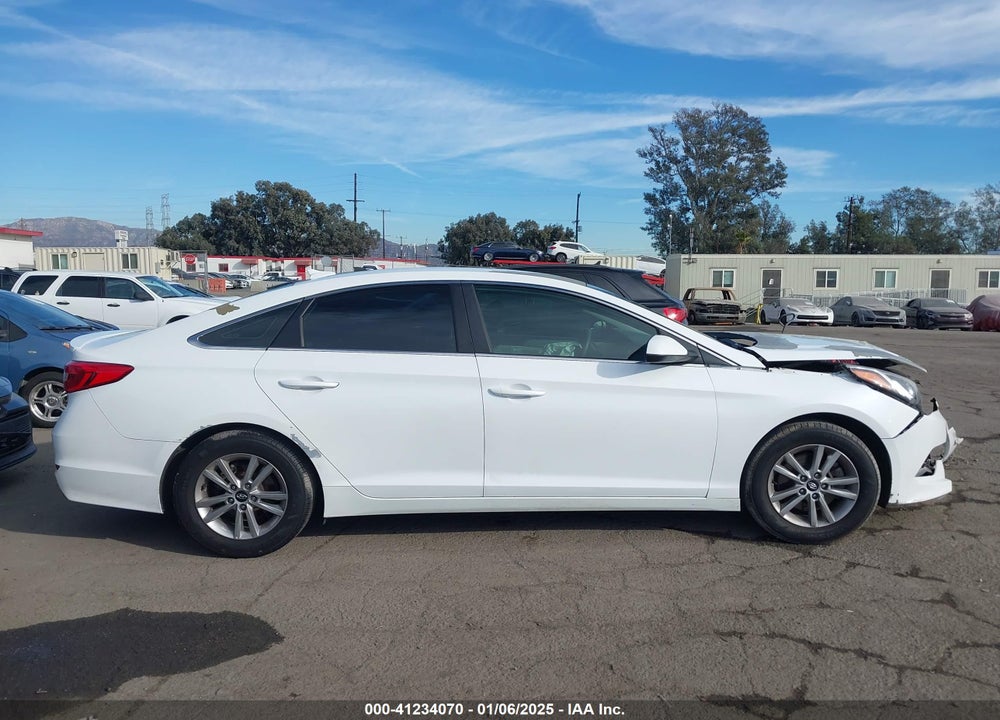 2017 HYUNDAI SONATA VIN: 5NPE24AF7HH487156
