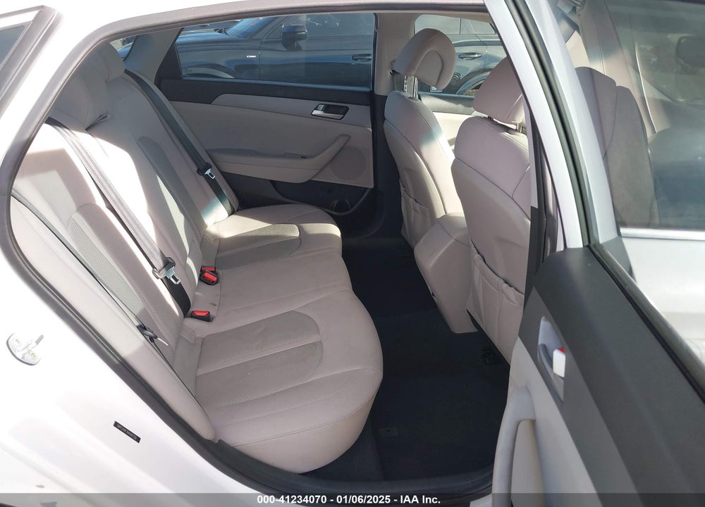 2017 HYUNDAI SONATA VIN: 5NPE24AF7HH487156