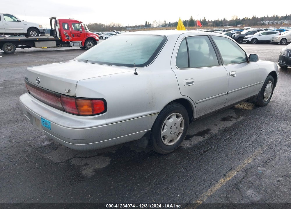 1992 TOYOTA CAMRY LE VIN: JT2SK12E9N0080707